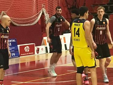 Bazu que hizo un gran partido cayó ante Canoe