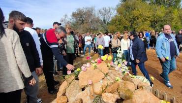 Homenaje a Míriam Vallejo Villanueva de la Torre María Vallejo monolito 14