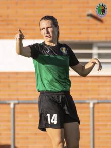 La dinamista Bea Torija autora de  los dos goles que dieron la victoria a su equipo ante el F. Rayo Vallecano en la primera vuelta