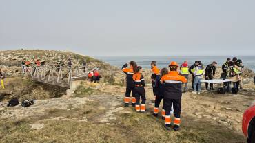 Sigue la búsqueda de la joven en la zona del accidente/ Foto 112 Cantabria pasarela santander desaparecida guadalajara 112 Cantabria
