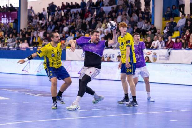 BM Guadalajara - Bidasoa Santi Molina 3 2