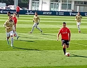 El Deportivo Guadalajara cae en Pamplona 4-3 y pierde una buena oportunidad para salir de puestos de descenso Foto Ismael Andrés 1