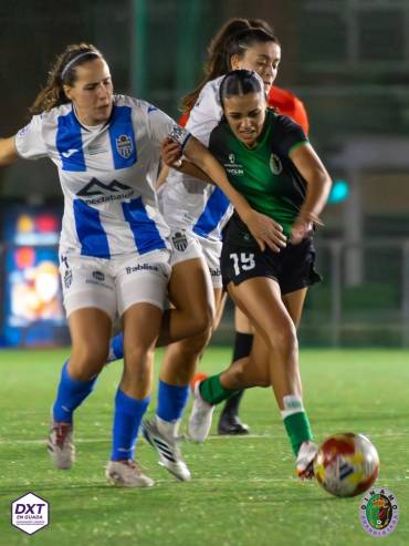 Un gol de penalti y otro en propia puerta en el inicio de la contienda hundieron moralmente al Dinamo