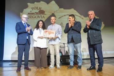 Hermanamiento y Premio Folclore 50
