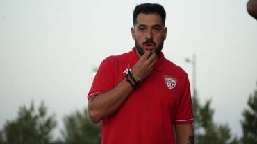 Sobresaliente campaña del técnico moradoTito Ablanque pese a todos los problemas que ha tenido que sortear en el club