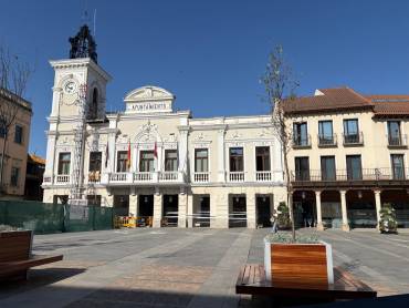 El ayuntameinto de Guadalajara, sin tejado por las obras, en una imagen de esta misma mañana/ Gu Diario ayuntamiento guadalajara sin tejado obras