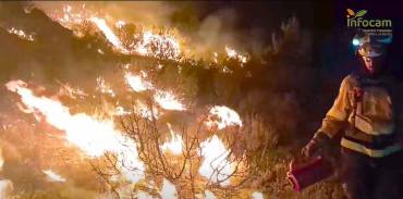 Incendio Forestal Sierra Norte la Mierla - Infocam nocturno
