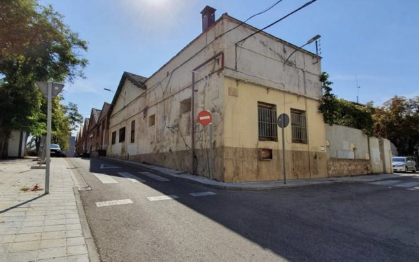 edificios a demoler en el fuerte 