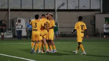 Los juadores del Deportivo Guadalajara celebran la victoria ante el Quintanar y el pase a la final de la Copa Federación