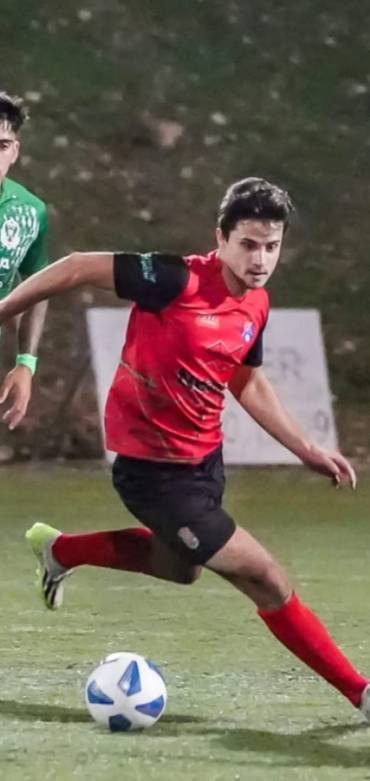 Fernando Cuenca autor del gol del Alovera en Yuncos