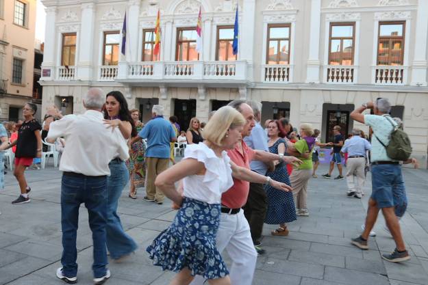 baile mayores ayto gu