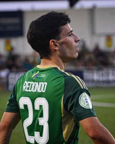 Javi Redondo autor de los dos goles del Marchamalo que no fueron suficientes para vencer al Tarancón que se llevó un punto 1