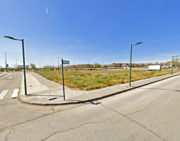 Parcela en la que se levantarán las 90 viviendas. vivienda publica marchamalo parcela