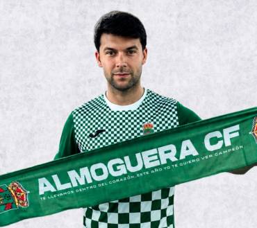 Alex García autor del seguno gol del Almoguera que le daba el triunfo a su equipo