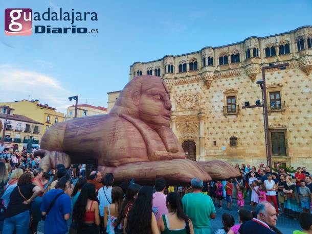 Carrozas Ferias GU 11 Esfinge