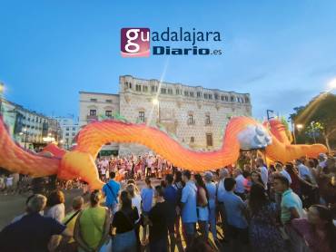 Carrozas Ferias GU China Dragón completo