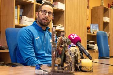 Juan Carlos Requena trabaja denodadamente para cerrar el plantel del BM. Guadalajara