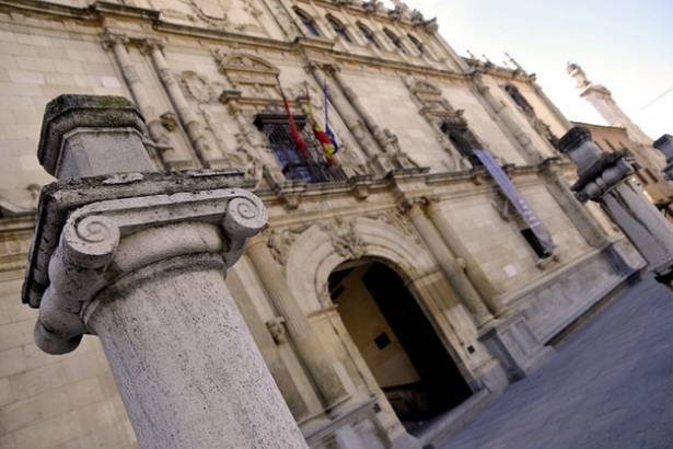 Fachada de la Universidad de Alcalá 1