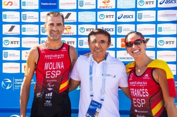 Dani Molina a la izquierda oro en el Campeonato del Mundo de Paratriatlón. Foto F. Española de Triatlon