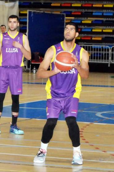Luis Valera una temporada más en Lujisa Guadalajara