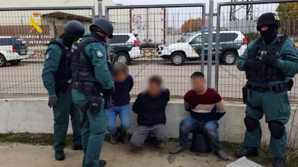 Guardia Civil Marihuana Cabanillas chinos 7