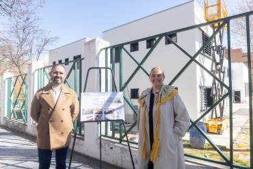 Santiago Lopez Pomeda y Eva Henche centro social calle Cifuentes